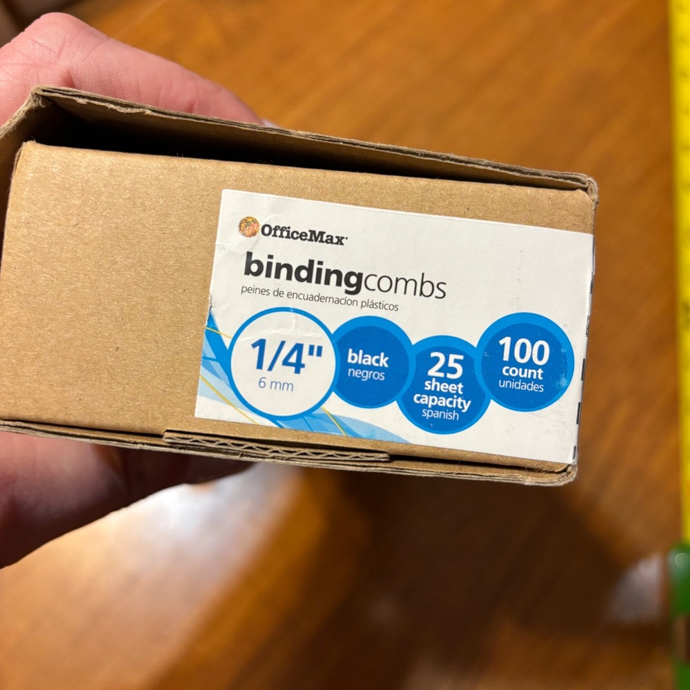 OfficeMax Binding Combs 1/4 Inch Black 100 Count Plastic for‎ Document Binding